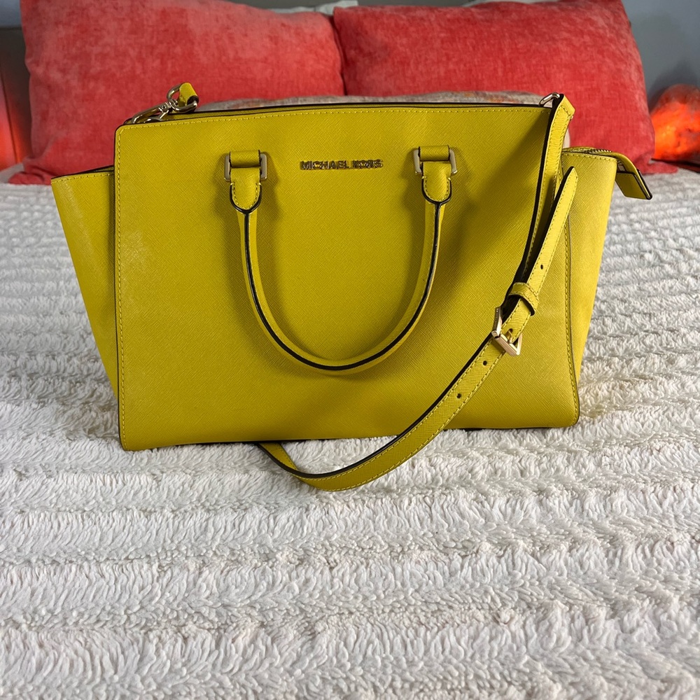 Michael Kors Selma Large Saffiano Leather Satchel Bag Apple Green - Picture 4 of 13